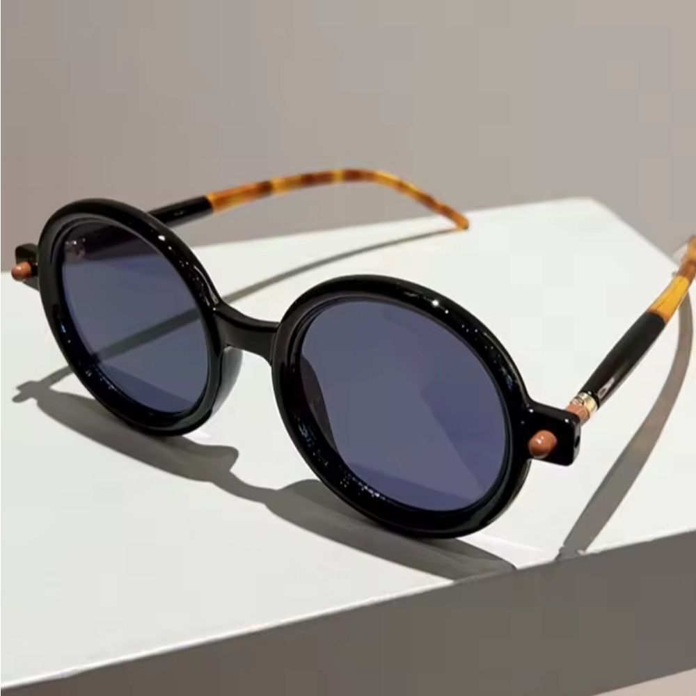 Vintage Black Unisex Round Sunglasses